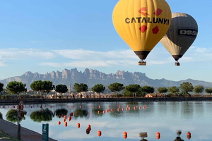 Balloon flight: panoramic view of Montserrat and Transport from Barcelona