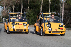 Barcelona: 3-godzinna wycieczka Discover Gaudí GoCar Tour