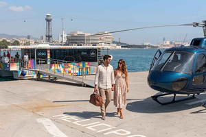 Barcelone par les airs et par la mer : vol en hélicoptère, croisière dans le port et commentaire audio