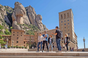 Barcelona: Viagem guiada de 1 dia a Montserrat, Girona e Costa Brava