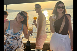 Barcelona Private Sailing Tour with Local Drinks & Snacks