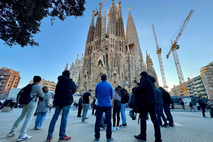 Barcelona: Rundtur på Sagrada Familia och valfri julmarknad