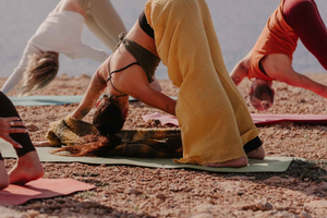 Coast & Cava – Yoga & Crystal Waters Experience in Barcelona