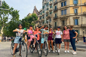 Guided Bike Ride with Instant Photo Moments