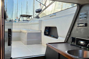 La Castanyada aan boord van een klassieke boot in Barcelona