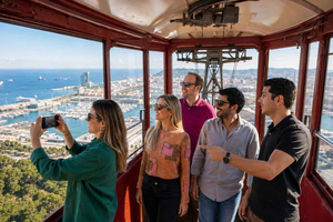 Montjuïc, Cable Car, Cruise & Old Town Tour