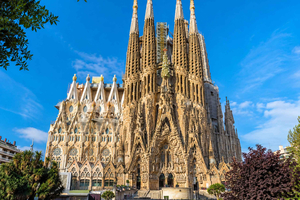 Rundtur i Sagrada Familia i liten grupp med inträdesbiljett