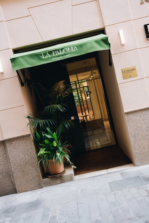 H La Paloma Boutique