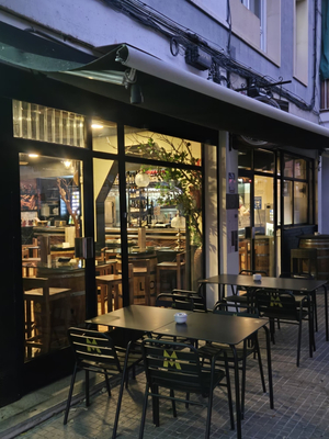 La Taberna Tapas y Vinos