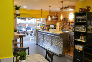 Molly's Resto-bar