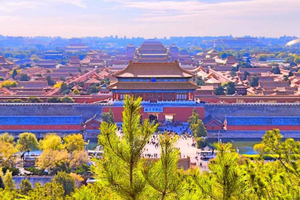 Jingshan, Beihai & Shichahai Tea Calligraphy Tour