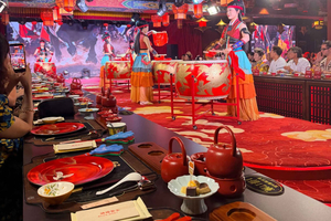 Pékin : banquet Yongle sur le thème de la dynastie Ming avec spectacle
