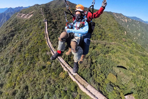 Pékin : expérience de parapente au-dessus de la Grande Muraille de Mutianyu