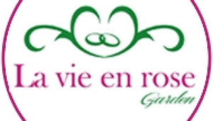 La Vie En Rose Garden