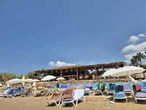 Zeeri Beach House