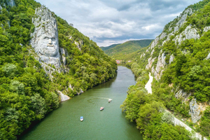 Belgrade: Iron Gate Park, Speedboat Ride, and 2 Viewpoints