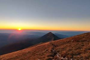 Da Belgrado: escursione di un giorno alla piramide montuosa di Rtanj