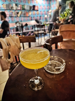 Guvernanta drinks & decadence