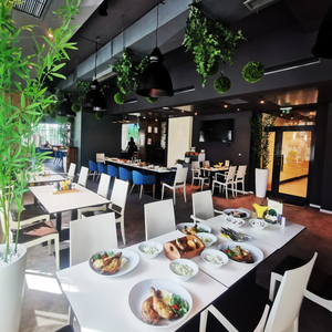 Iv restaurant