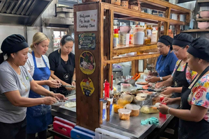 Fry Jacks Cooking Class at San Pedro Belize