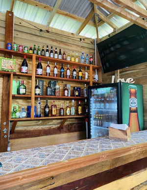 80’s Deck Restaurant & Bar