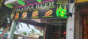 Bambooze Beach Bar and Grill