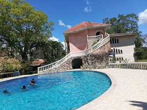 Banana Bank Lodge & Jungle Horseback Adventures