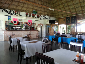 El Rancho Restaurant, Bar and Pool
