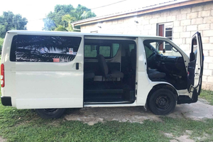 Tirolina a través del dosel de Belice