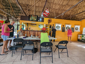 JahMundo Restaurant & Sports Bar
