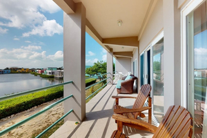 Mara Laguna by Casago Belize