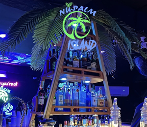 NūPalm Island Lounge