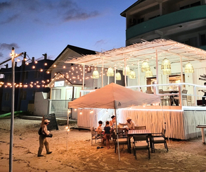 Zz's Beach (Bar And Grill)