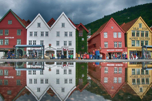 Unesco guided tour of Bergen Wharf and Fortress