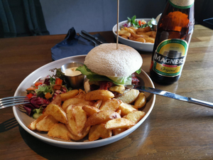 Huset pub