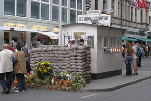 Berlin Wall: City Tour of Divided Germany