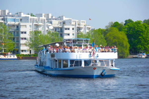 Spreerundfahrt von Treptow ins Berliner Stadtzentrum