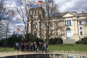 Fall Foliage Tour: Exploring Berlin's Autumn Beauty
