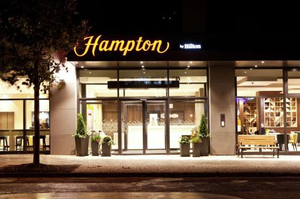 <strong>Hampton By Hilton Berlin City East Side Gallery</strong>