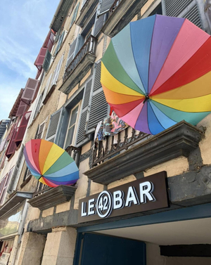 Le 42 Bar