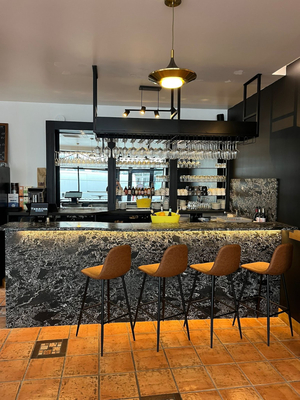 Wine Bar