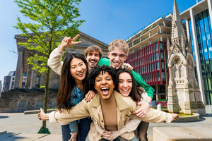 Birmingham: City Walking Tour and Exploration Game