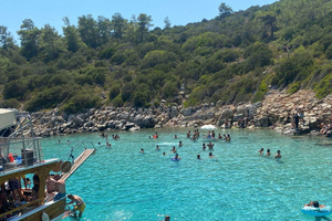 Bodrum Aquarium Bay Tour with Lunch & Swimming Stops