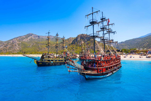 Bodrum: giornata in barca da pirati per famiglie con pranzo e bevande