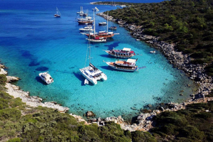Bodrum: Orak Island Boat Tour with Lunch and Swim Stops