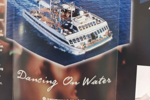 Catamaran Nachtclub - Dansen op het Water