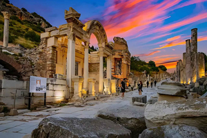 Ephesus Guided Tour with Lunch & Transfers