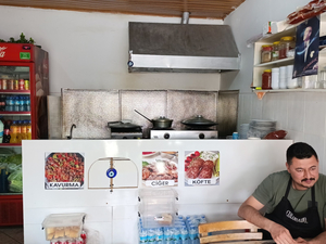 Celal Usta'nın Yeri