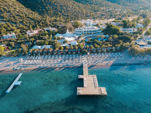 Latanya Beach Resort