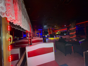 Şeri̇f Bar Müzikhol